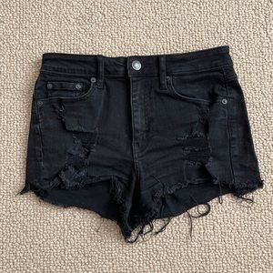 Aero High Rise Shorty size 6R in black